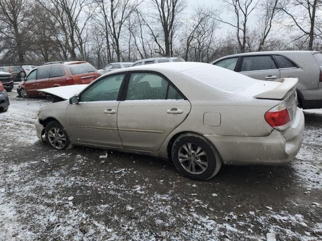 2005 Toyota Camry LE