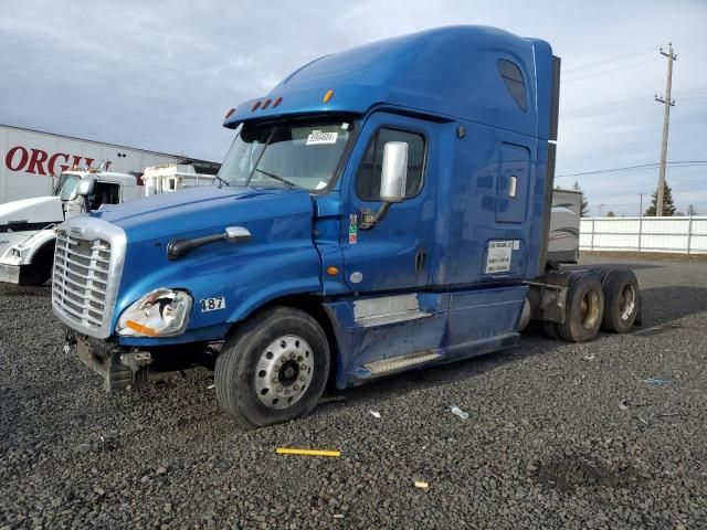 2013 Freightliner Cascadia 125