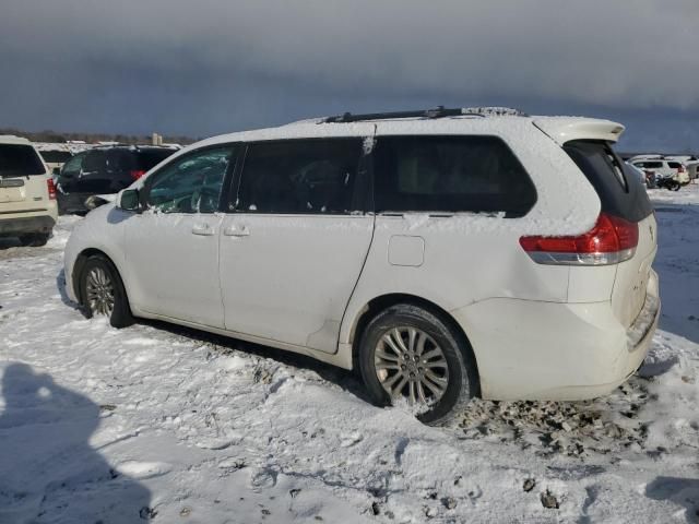 2012 Toyota Sienna XLE