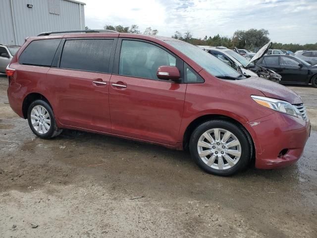 2015 Toyota Sienna XLE