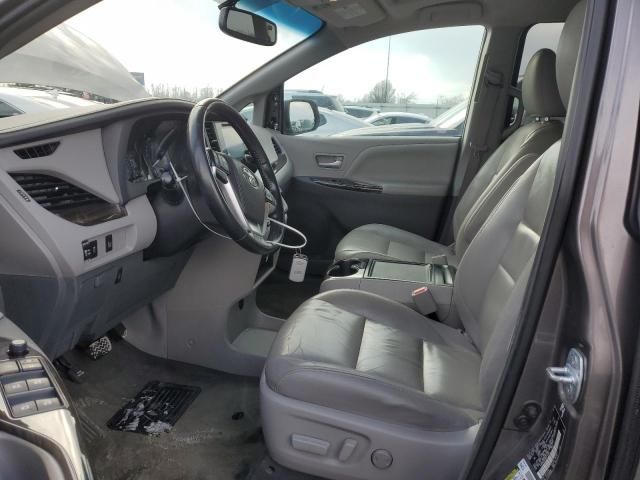 2016 Toyota Sienna XLE