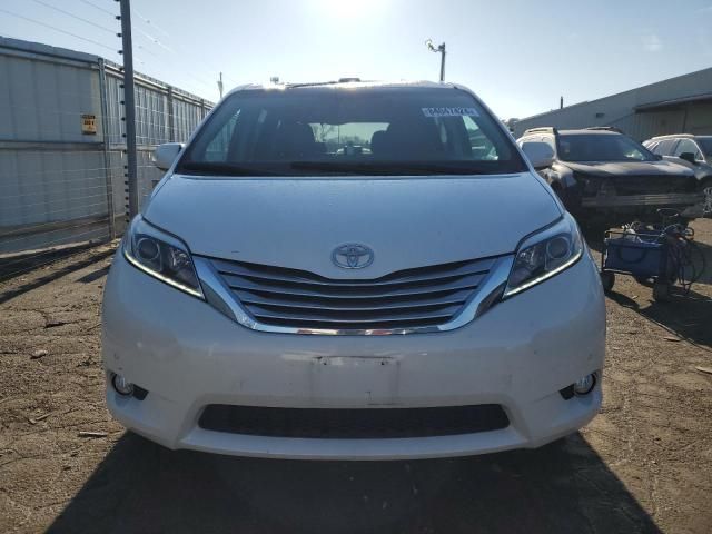 2016 Toyota Sienna XLE