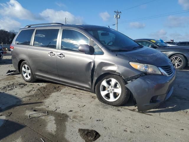 2014 Toyota Sienna LE