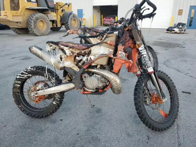 2022 KTM 300 XC-W TPI