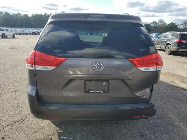 2014 Toyota Sienna LE