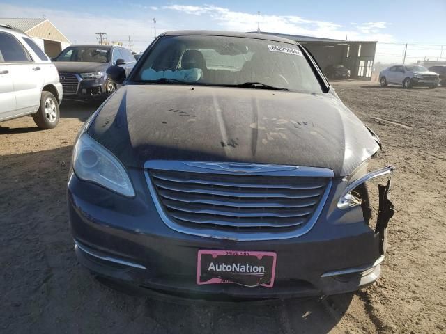 2013 Chrysler 200 Touring