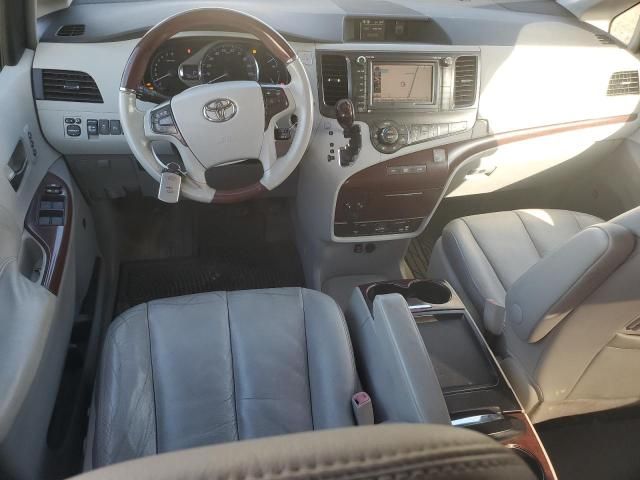 2011 Toyota Sienna XLE