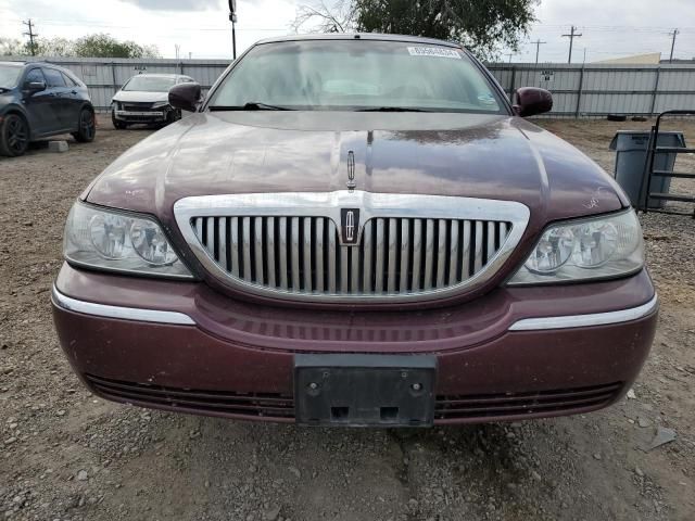 2007 Lincoln Town Car Signature Limited