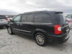 2013 Chrysler Town & Country Touring L